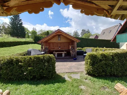 Grillplatz im Garten für Hausgäste